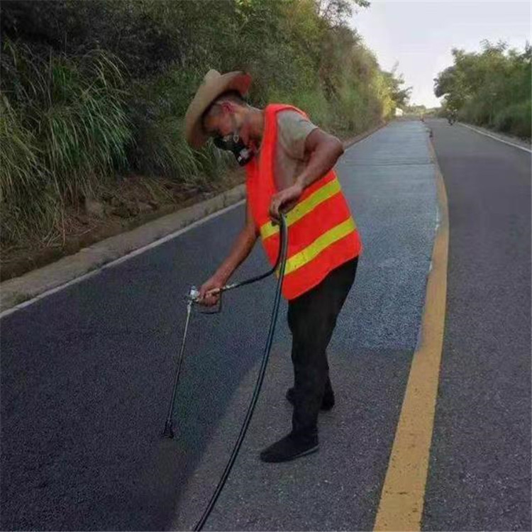 白银 彩色防滑路面的底涂是保障路面附着力
